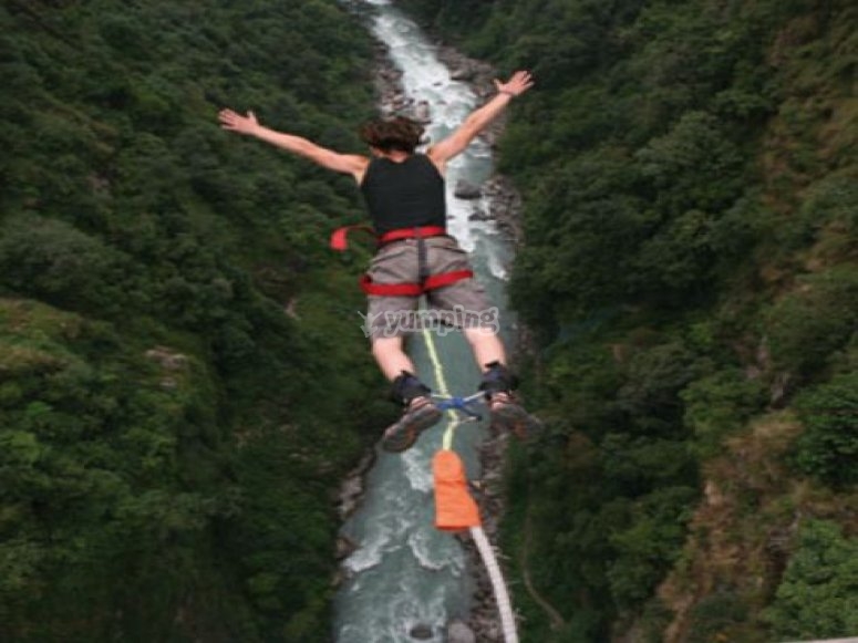 Salto en puenting